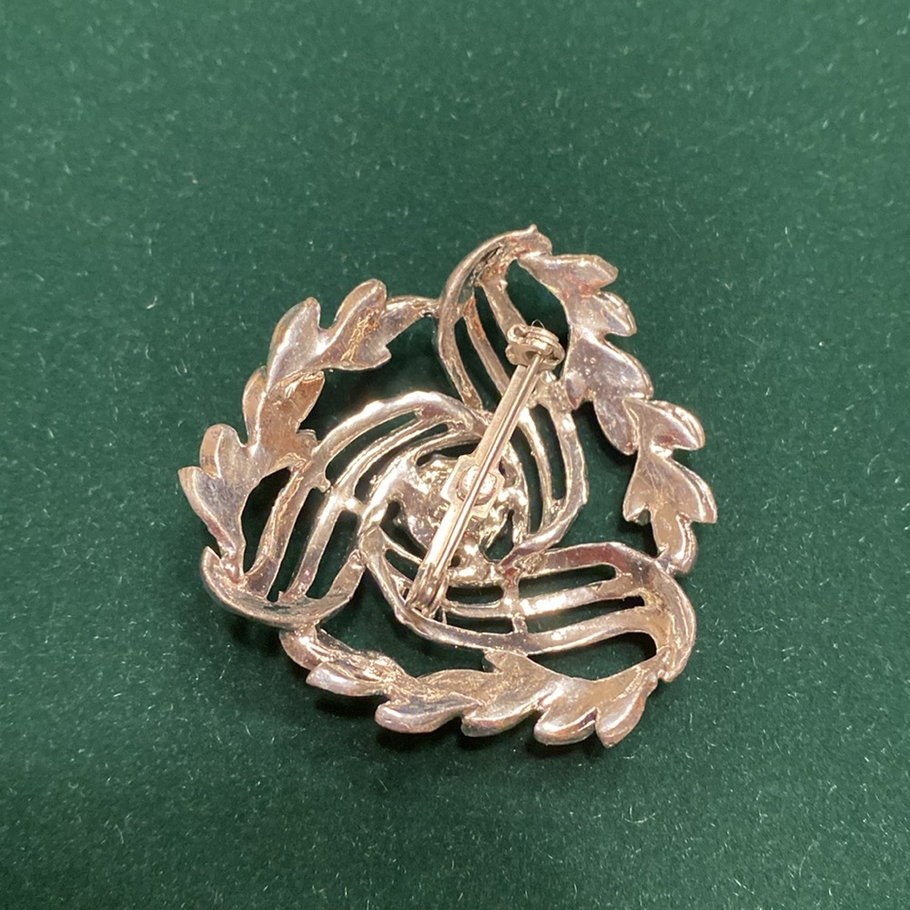 Silvertone Rhinestone Pin - Picture 10 of 16
